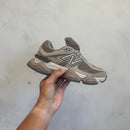 Balance 9060 Mushroom Timberwolf (Pronta Entrega)