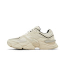 Balance 9060 Turtledove Black Silver