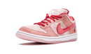 SB Dunk Low Strangelove