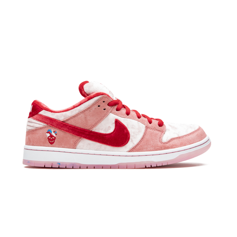 SB Dunk Low Strangelove