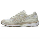 Gel-NYC White Feather Grey