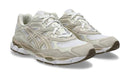 Gel-NYC White Feather Grey