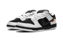 SB Dunk Low TIGHTBOOTH