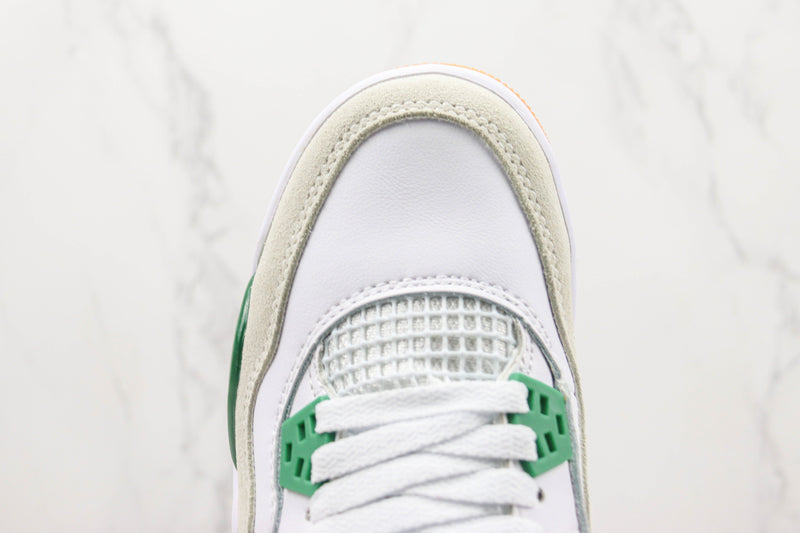 4 Retro SB Pine Green