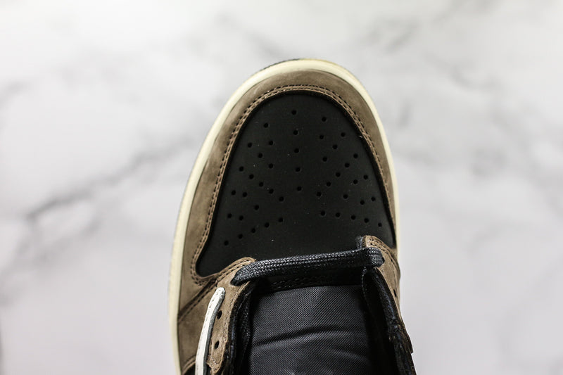1 Retro Low OG SP Travis Scott