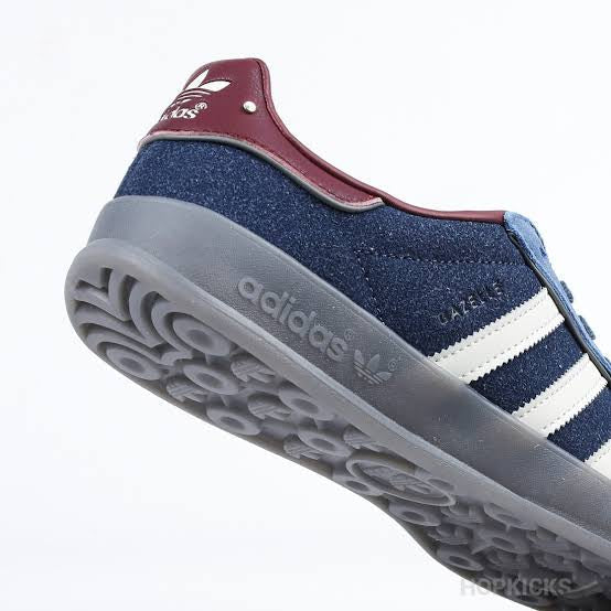 Gazelle Indoor Crew Navy Burgundy