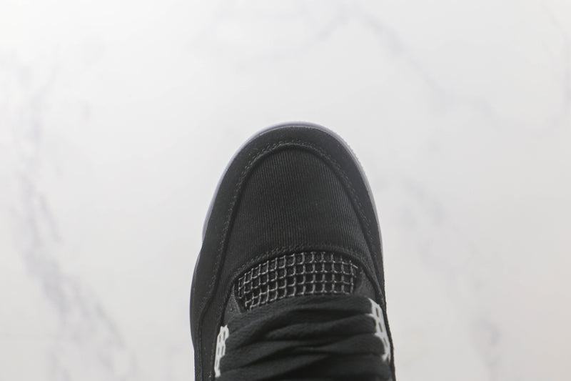 4 Retro SE Black Canvas