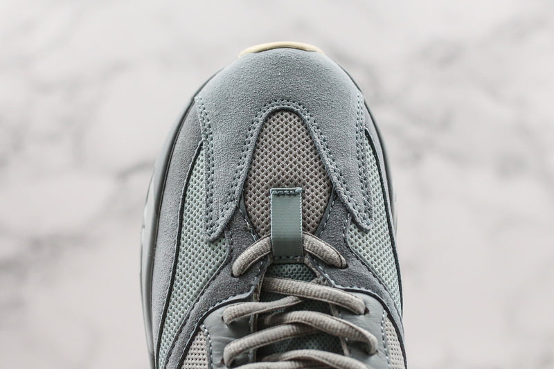 Boost 700 Inertia
