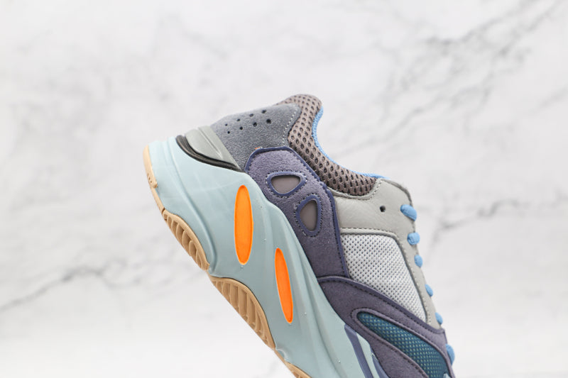 Boost 700 Carbon Blue