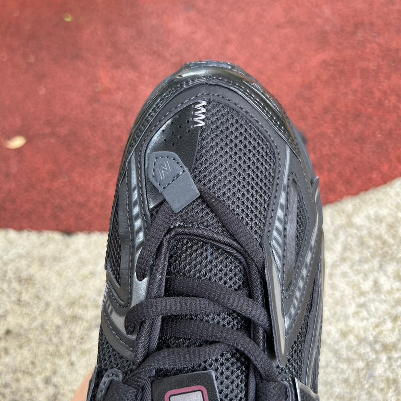 Balance 1906A Black