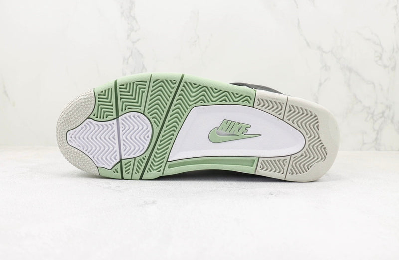 4 Retro Seafoam
