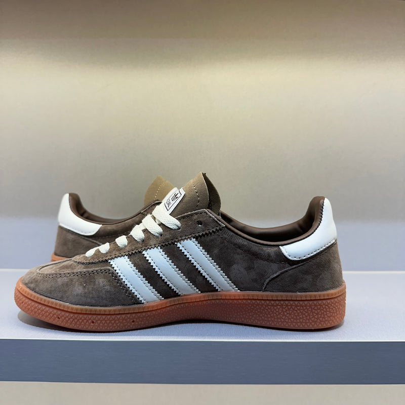 Handball Spezial Earth Strata Brown (Pronta Entrega)