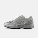 Balance 1906A Concrete Silver Metallic