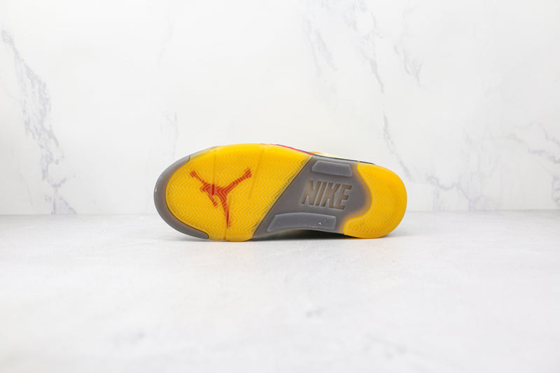 5 Retro Off-White Sail