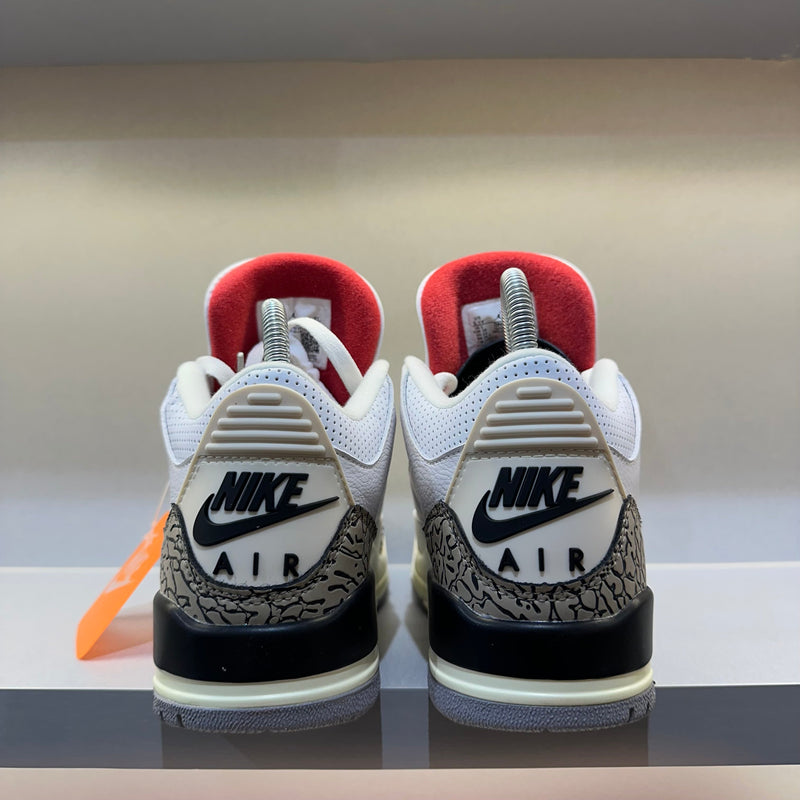 3 Retro White Cement Reimagined (Pronta Entrega)
