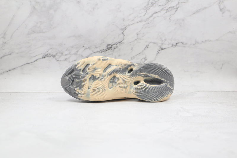 Foam Moon Gray