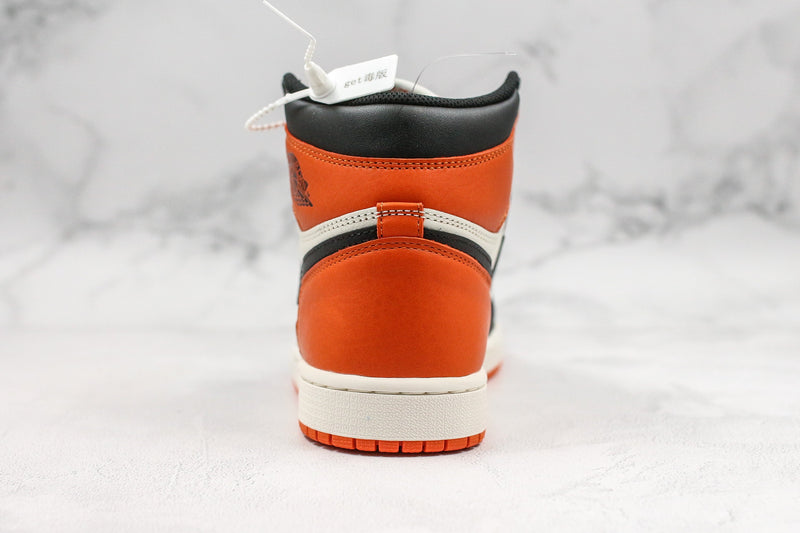 1 Retro High Shattered Blackboard