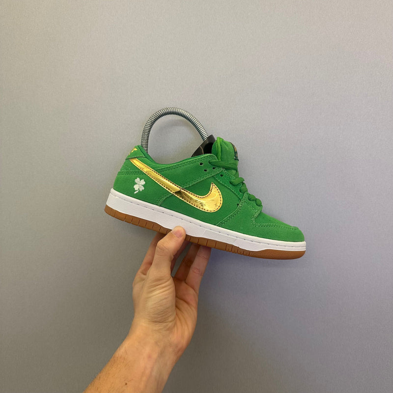Dunk Low SB "St Patrick's Day" (Pronta Entrega)