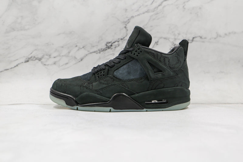 4 Retro Kaws Black