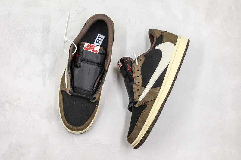 1 Retro Low OG SP Travis Scott