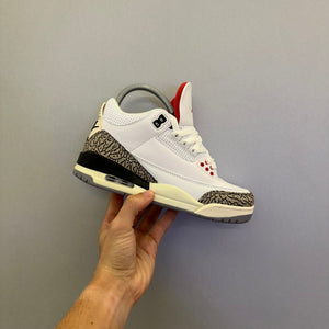 3 Retro White Cement Reimagined (Pronta Entrega)