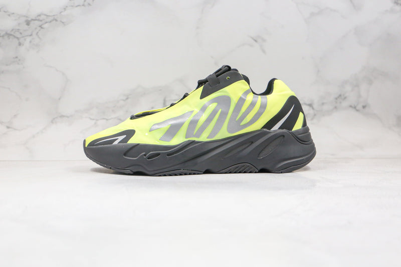 Boost 700 MNVN Phosphor