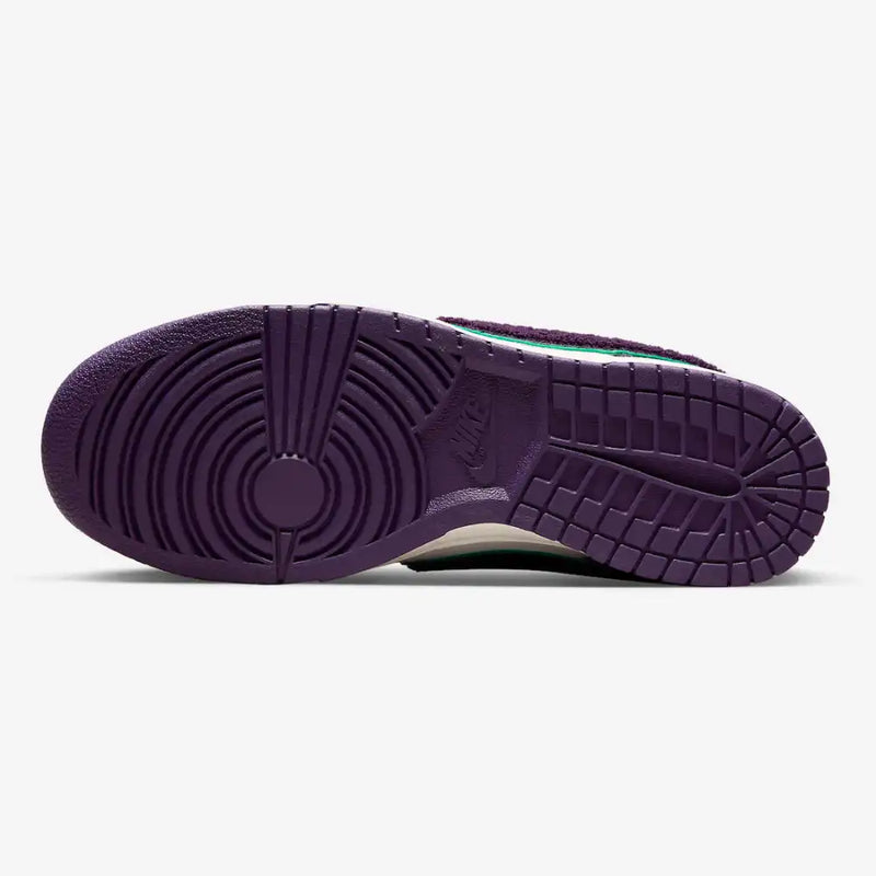 Dunk Low Chenille Swoosh Sail Grand Purple