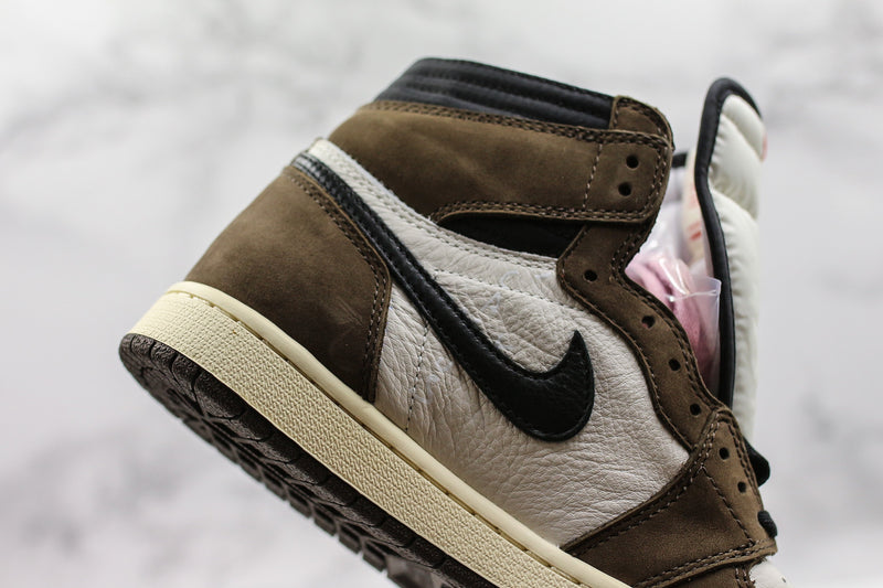 1 Retro High Travis Scott Mocha