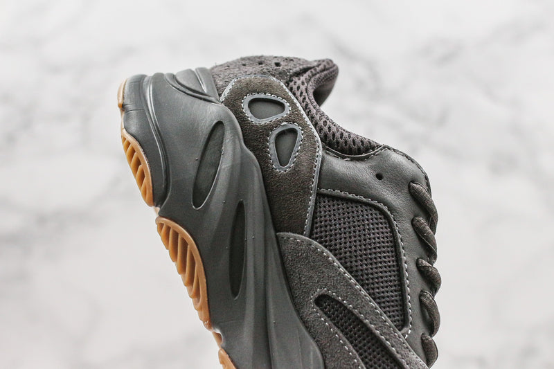 Boost 700 Utility black