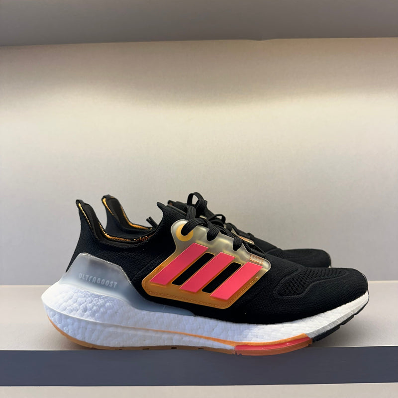 Ultraboost 22 Black Turbo Flash Orange (Pronta Entrega)