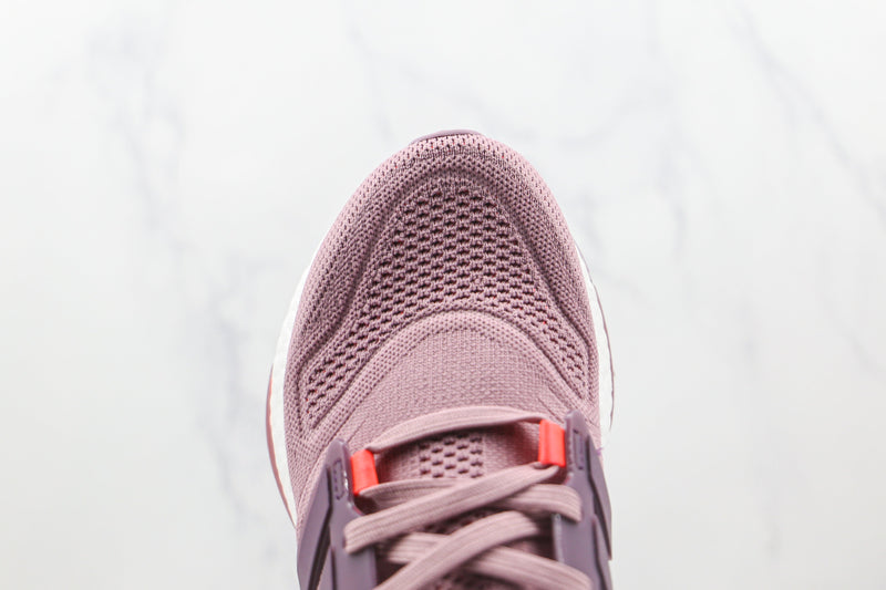 UltraBoost 22 Magic Mauve