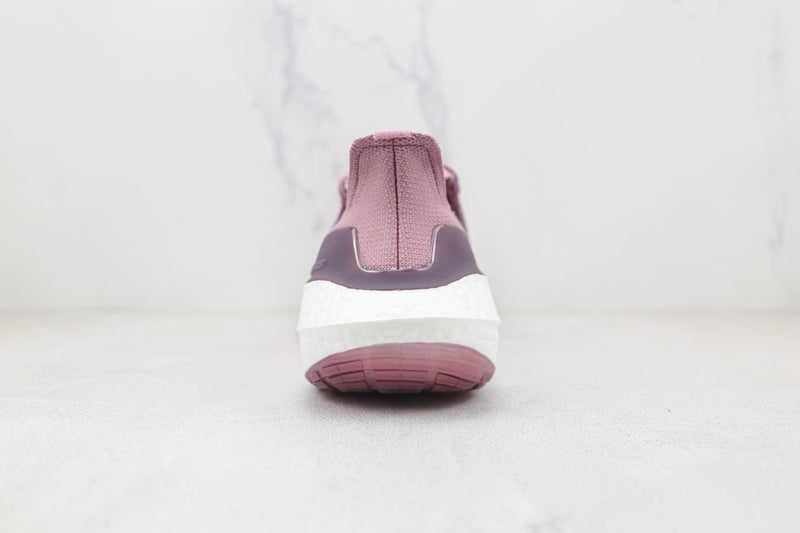 UltraBoost 22 Magic Mauve