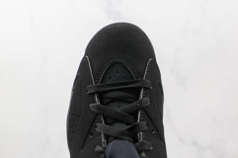 6 Retro Black Infrared