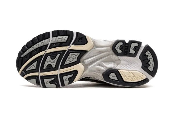 Gel-Kayano 14 White Midnight