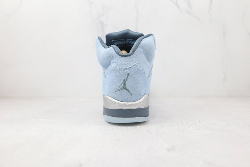 5 Retro Bluebird