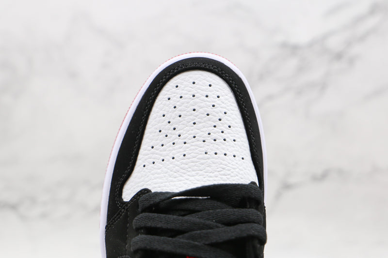 1 Low Black Toe