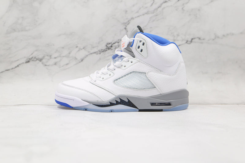 5 Retro White Stealth