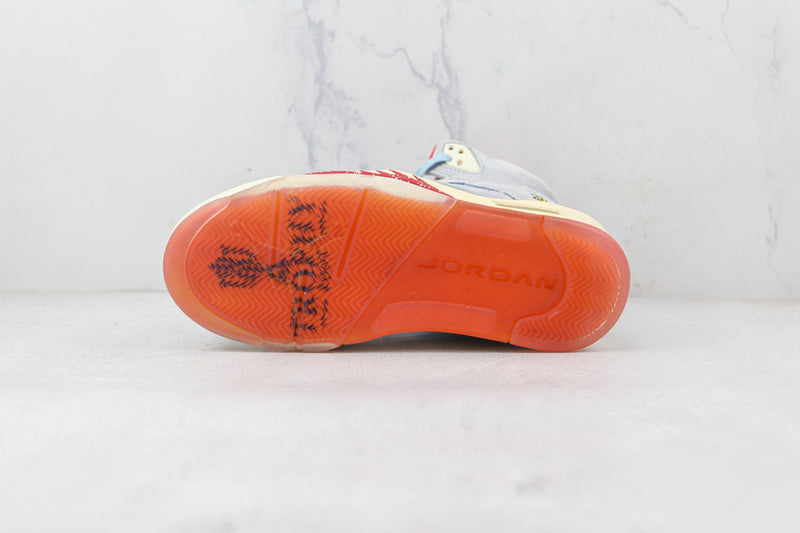 5 Retro Trophy Room Ice Blue