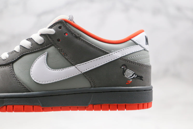 SB Dunk Low Staple NYC Pigeon
