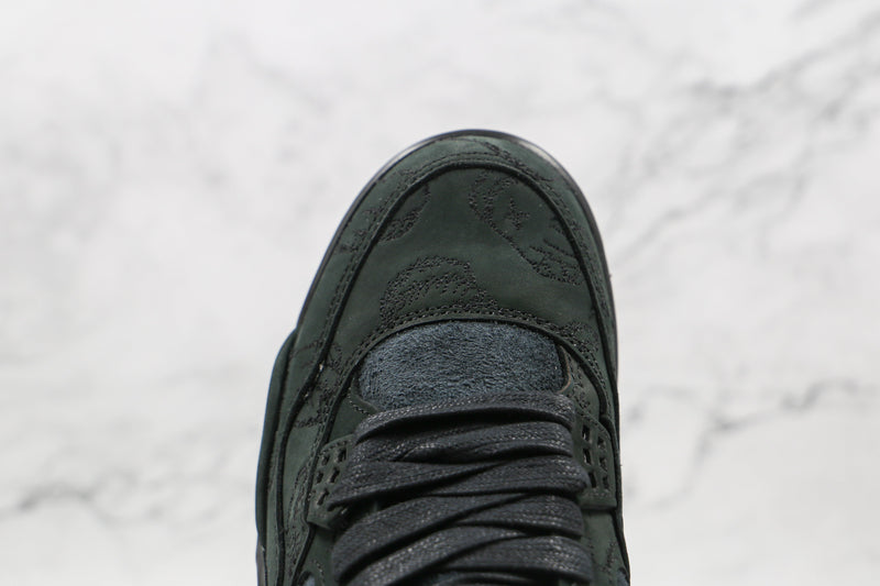 4 Retro Kaws Black