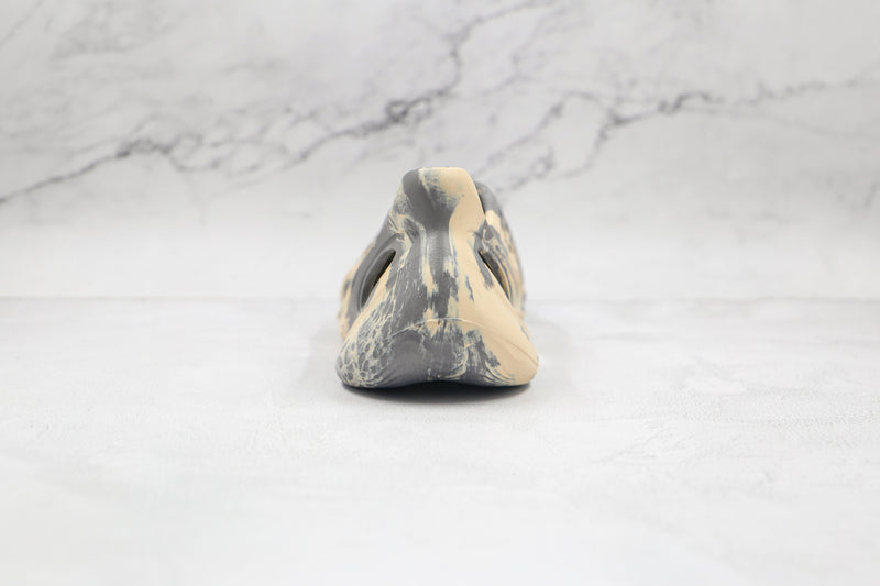 Foam Moon Gray