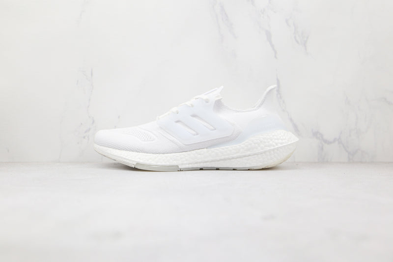 UltraBoost 22 Triple White