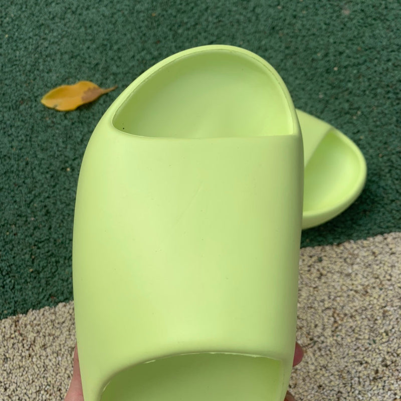 Slide Glow Green