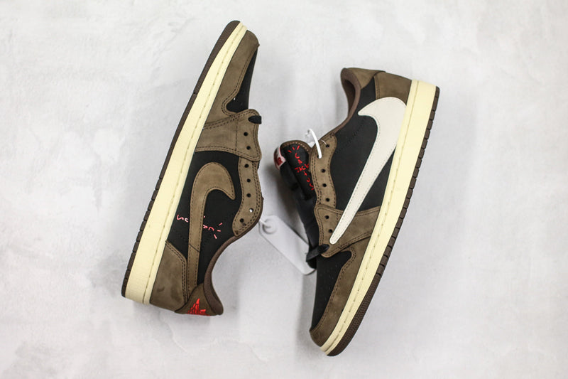1 Retro Low OG SP Travis Scott