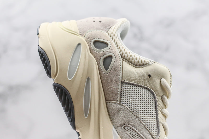 Boost 700 Analog