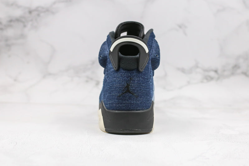 6 Retro Washed Denim