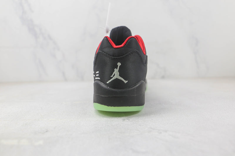 5 Retro Low Clot Jade