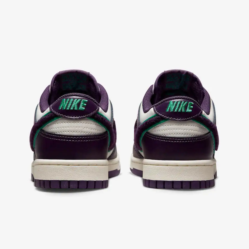 Dunk Low Chenille Swoosh Sail Grand Purple