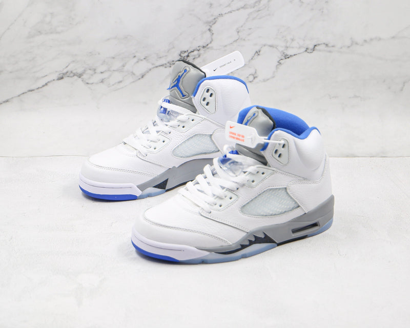 5 Retro White Stealth