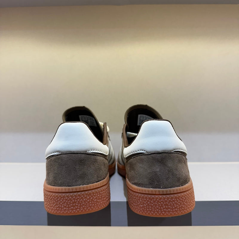Handball Spezial Earth Strata Brown (Pronta Entrega)